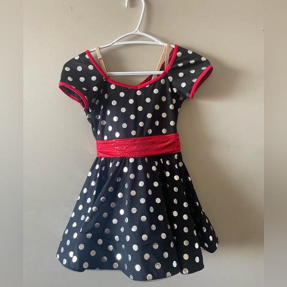 Costume Gallery dance costume.  Medium child - Picture 2 of 4